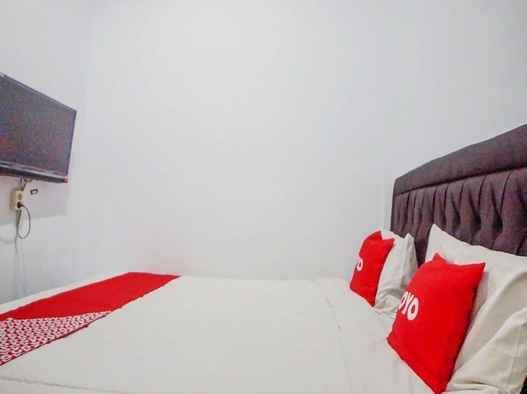 Медан: SUPER OYO 91627 Wika Wiki Homestay