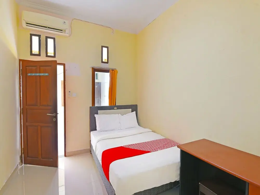Денпасар: OYO 91445 Sandat Guest House