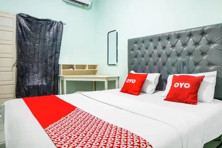 Медан: OYO 91163 Roemah Gh