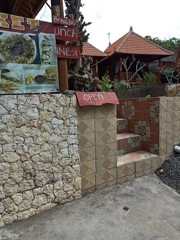 Пенида: SS Pangket Bungalow