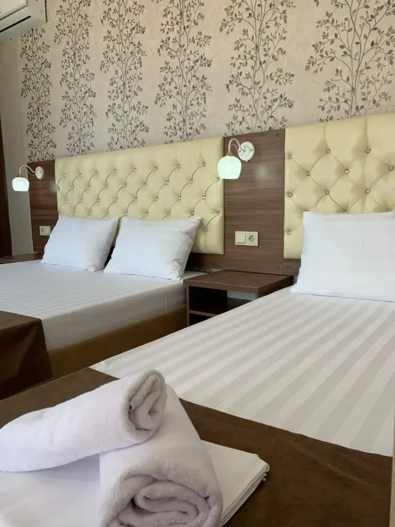 Гостевой дом Голден Плаза — фото 1