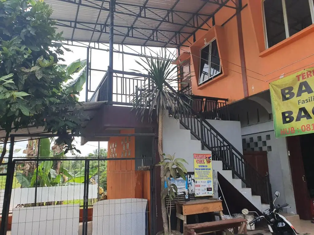 Джамби: OYO 90976 Bagus Family Kost