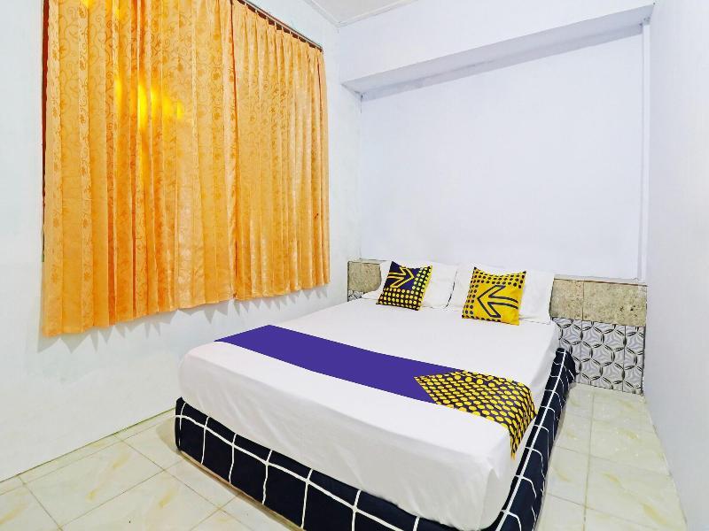 Джамби: SPOT ON 91222 Kanjeng Mami Homestay Syaria