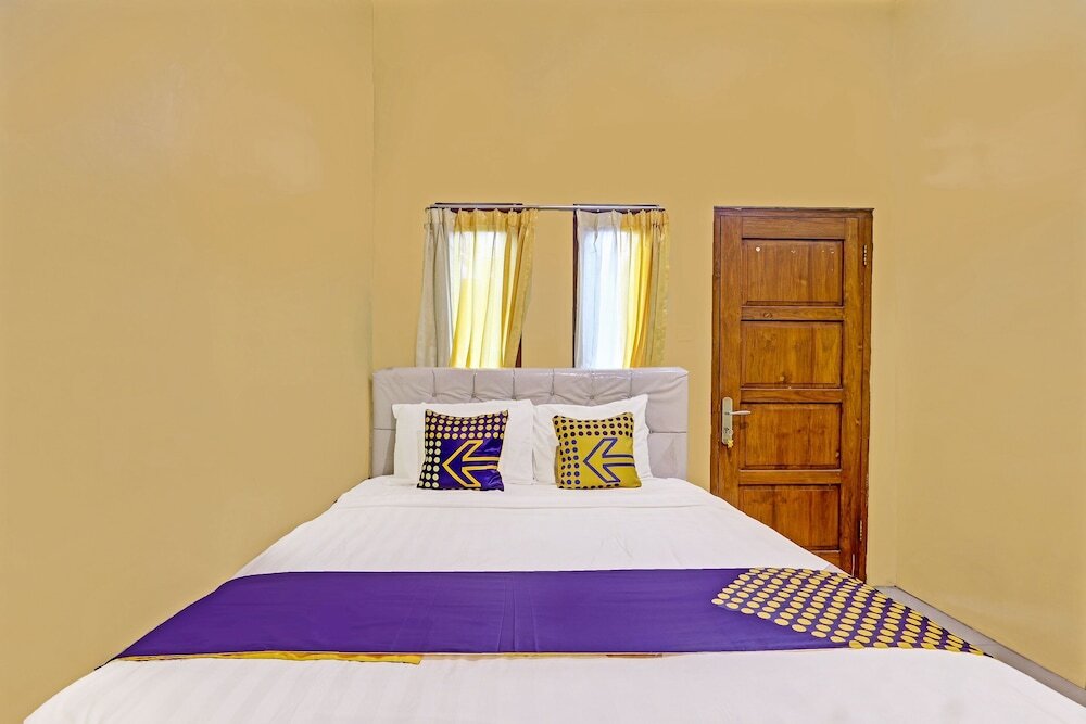 Клатен: SPOT ON 91337 Pandu Homestay Klaten