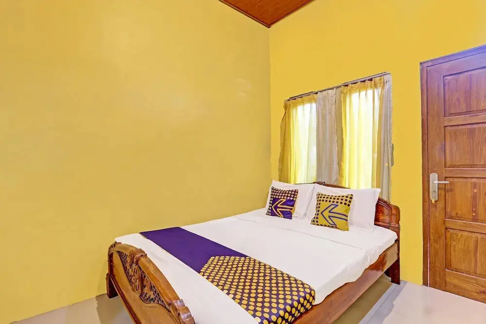 Клатен: SPOT ON 91337 Pandu Homestay Klaten