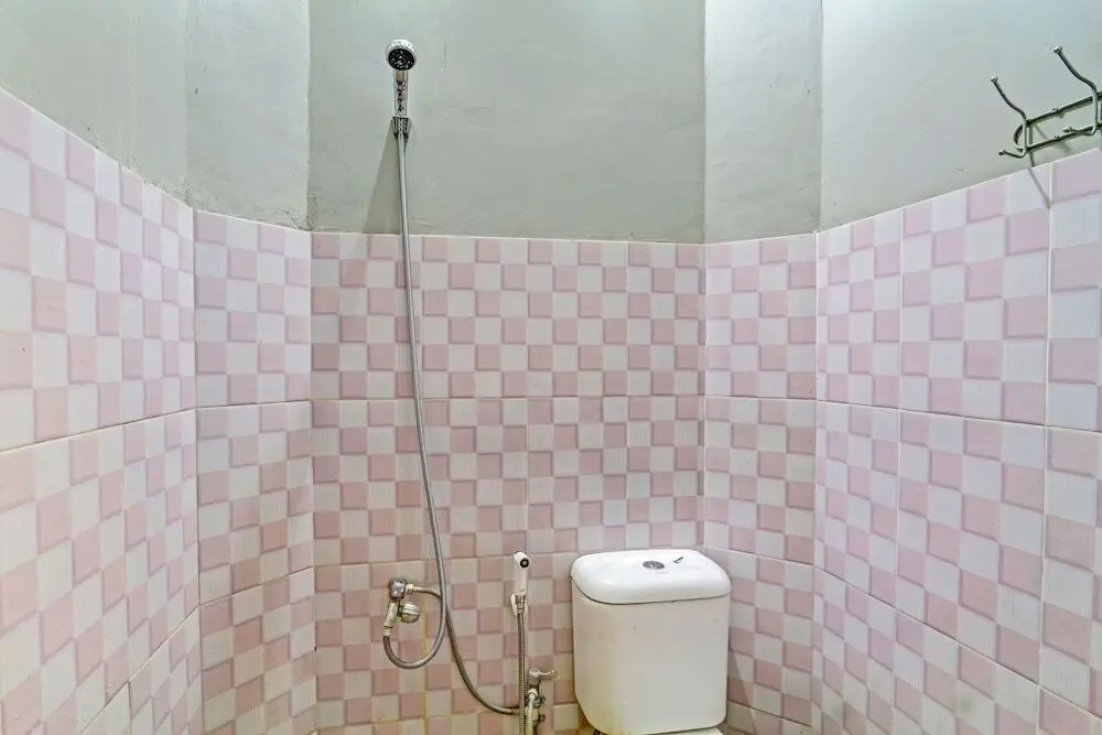 Клатен: SPOT ON 91337 Pandu Homestay Klaten