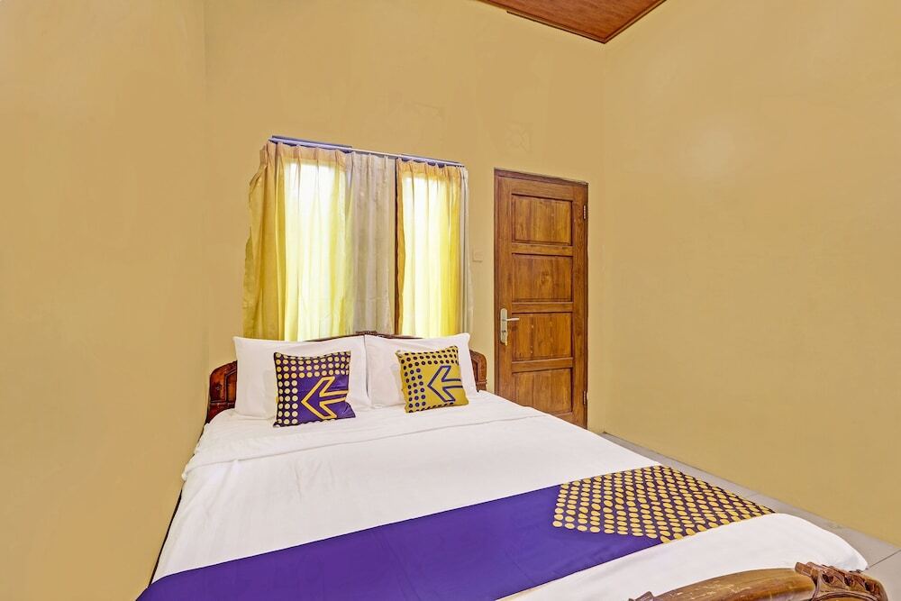 Клатен: SPOT ON 91337 Pandu Homestay Klaten