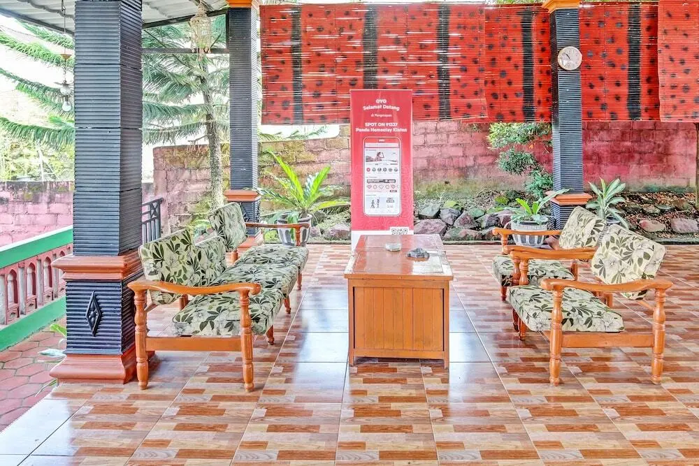 Клатен: SPOT ON 91337 Pandu Homestay Klaten