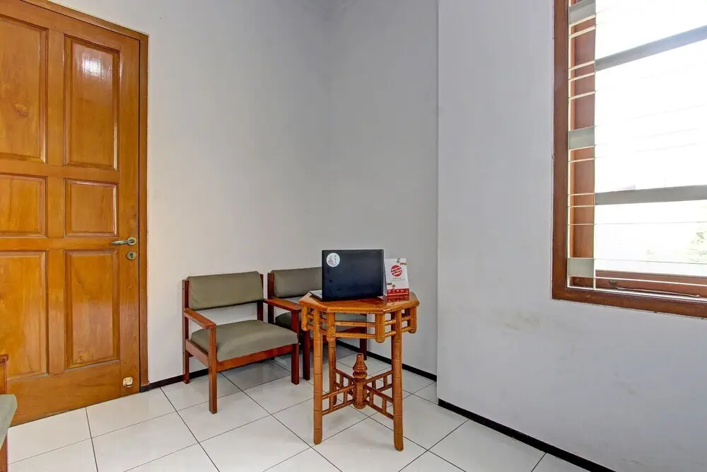 Кудус: Spot On 91523 Kenari Guesthouse