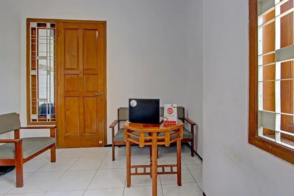 Кудус: Spot On 91523 Kenari Guesthouse