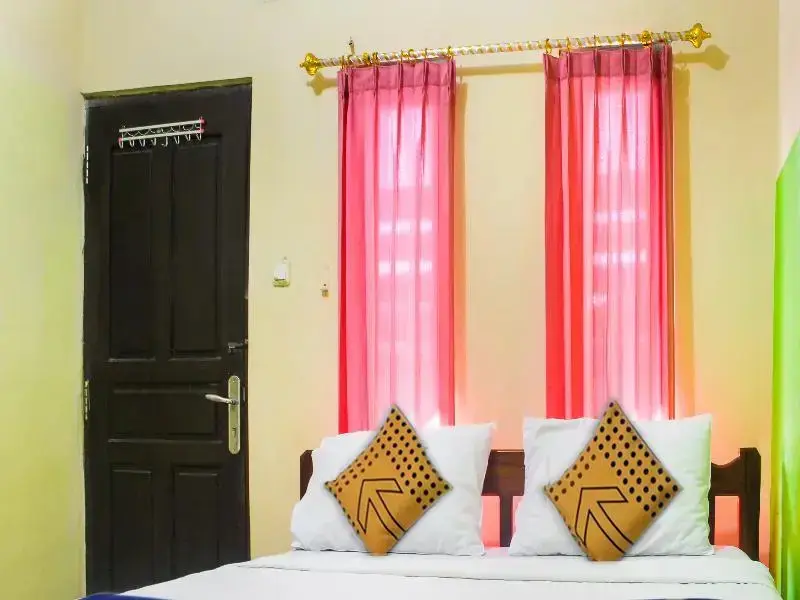 Купанг: SPOT ON 91227 Al Bayt Syariah Guest House