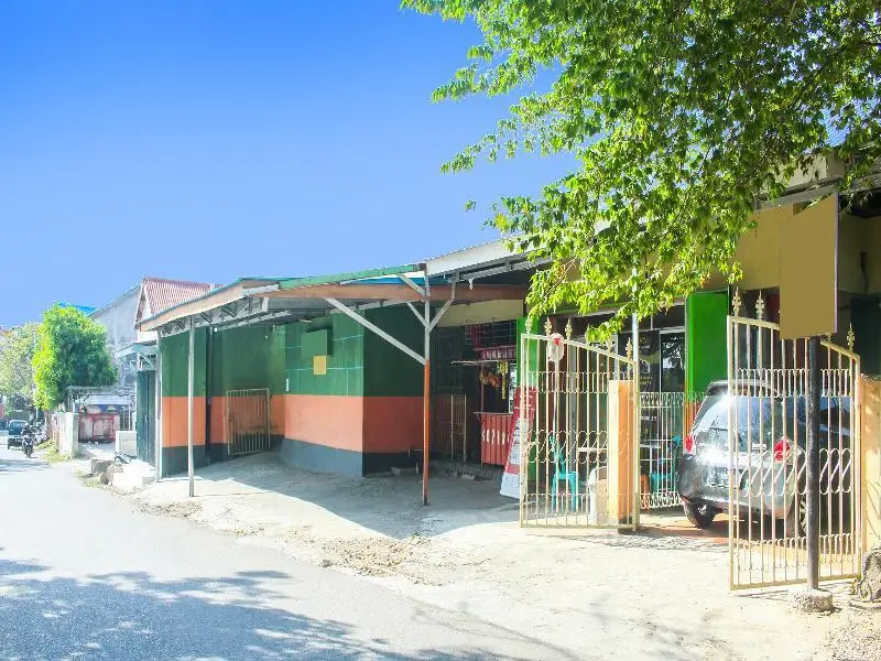 Купанг: SPOT ON 91227 Al Bayt Syariah Guest House