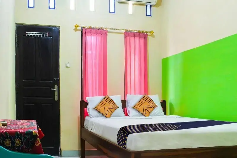 Купанг: SPOT ON 91227 Al Bayt Syariah Guest House