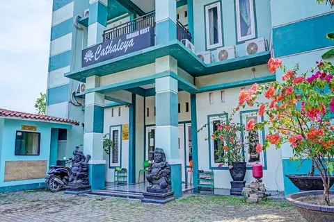 OYO 91731 Home Stay Elis Cateliya Syariah — фото 1