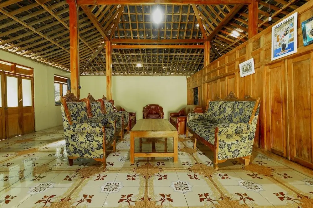 Воногири: OYO Homes 91154 Desa Wisata Wayang Manyaran Wonogiri