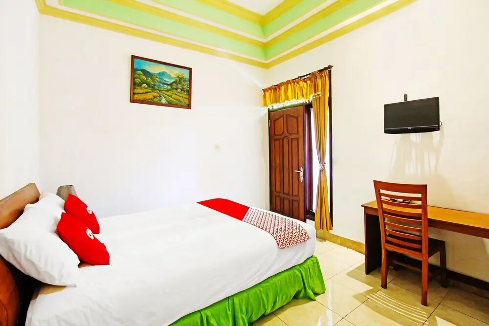Матарам: OYO 91564 Ayodya Guest House