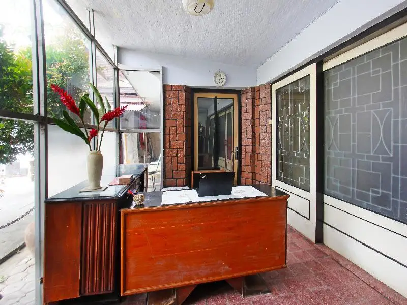 Матарам: Oyo 91516 Wisata Hotel