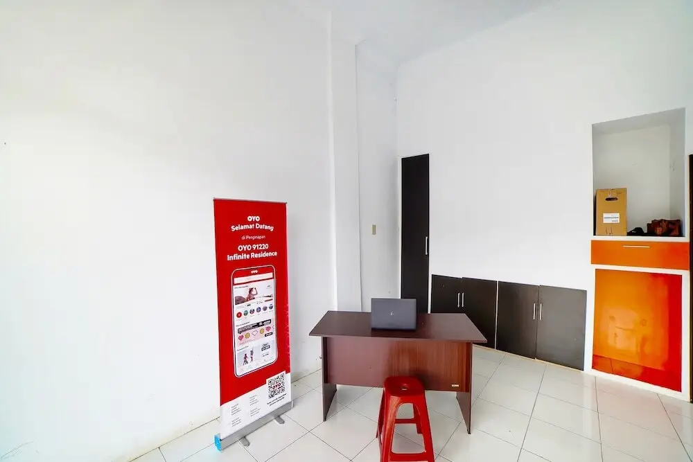 Медан: OYO 91220 Infinite Residence