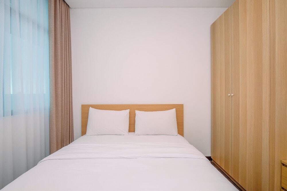 Джакарта: Spacious and Nice 3BR Apartment at Veranda Residence Puri