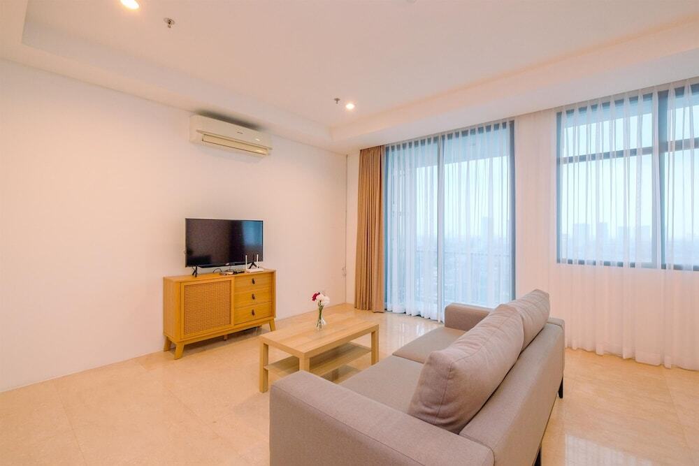 Джакарта: Spacious and Nice 3BR Apartment at Veranda Residence Puri