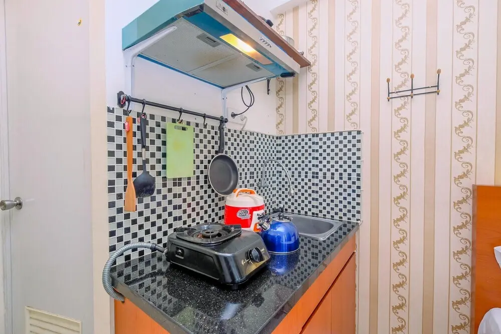 Джакарта: Modern And Stylish Studio At Green Pramuka Apartment