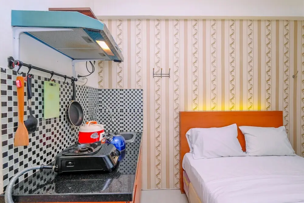 Джакарта: Modern And Stylish Studio At Green Pramuka Apartment