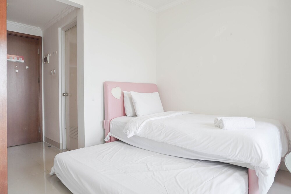 Джакарта: Nice And Comfy Studio At Signature Park Grande Apartment