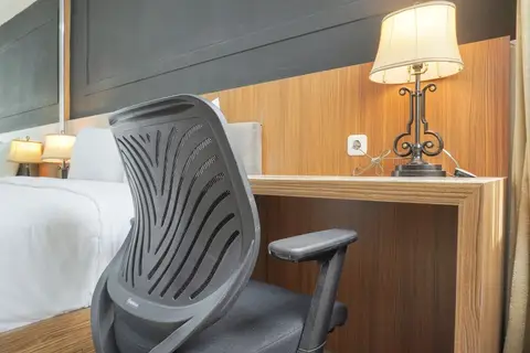 Minimalist And Comfort Stay Studio Room At Signature Park Grande Apartment — фото 1