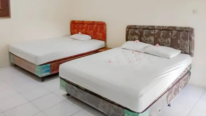 Кунинган: Hotel Linggarjati Near Natural Park Twa Linggarjati