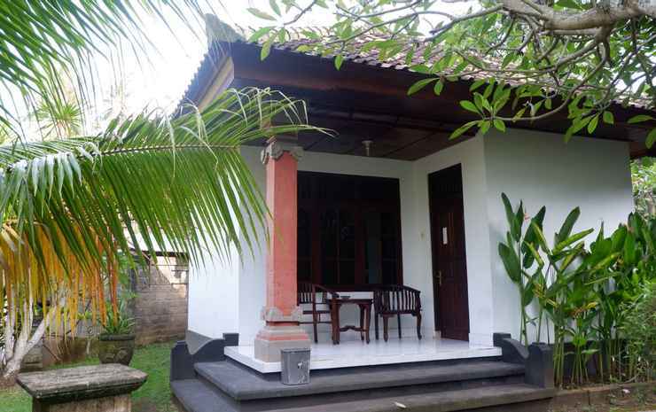 Канди Даса: Saputra Bungalow