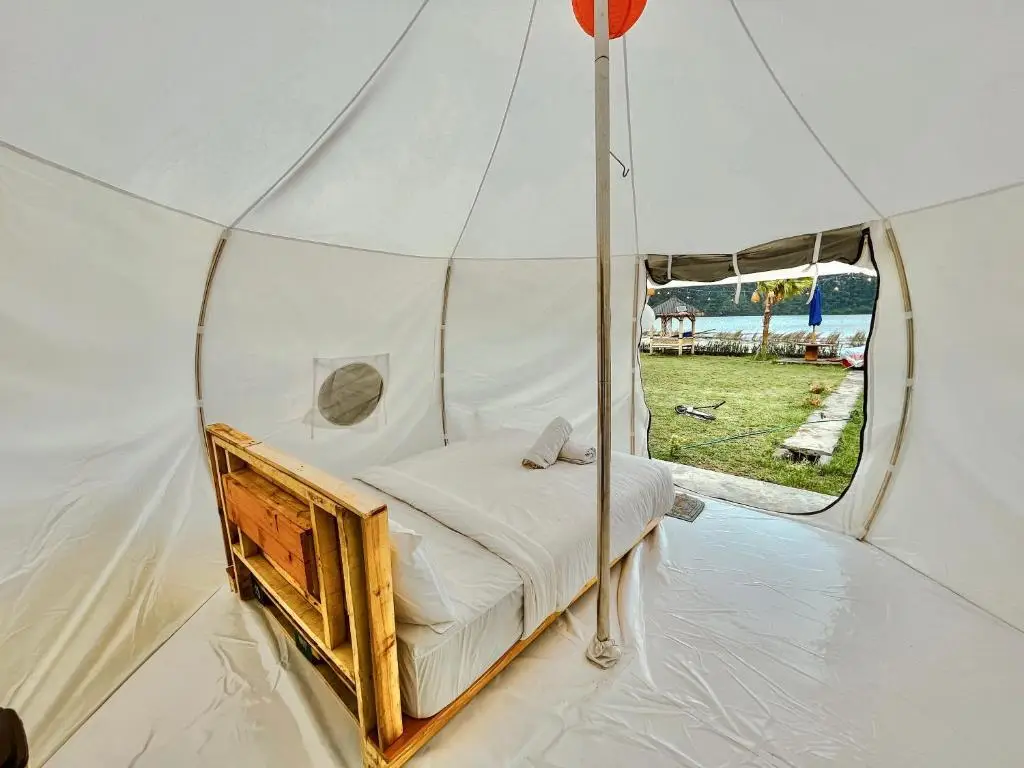 carousel image 5