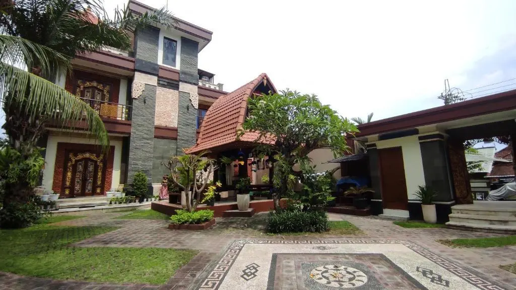 Блахбату: Putaclari Villa Saba
