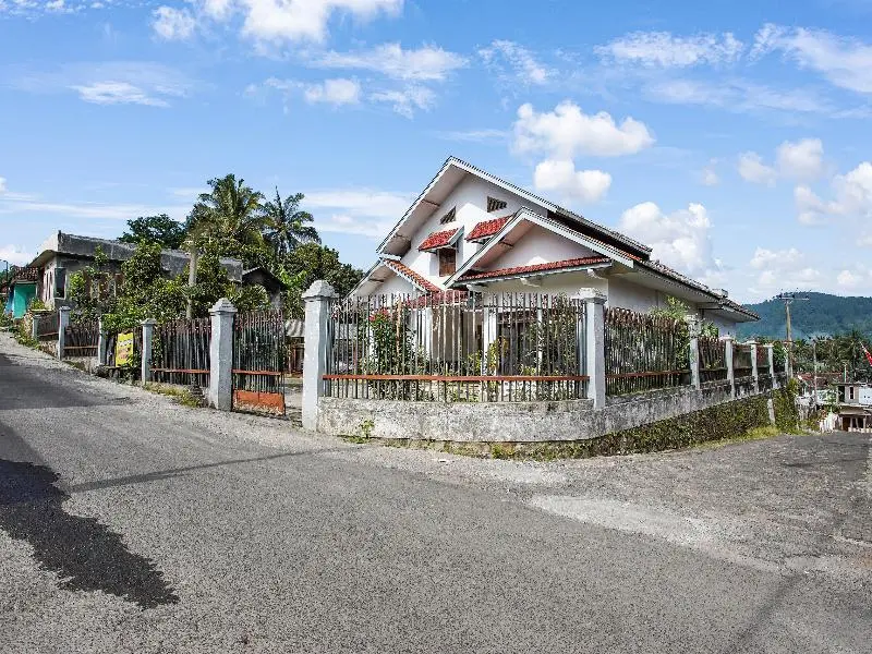Надисари: OYO Homes 91103 Desa Wisata Lembah Gunung Tumpeng