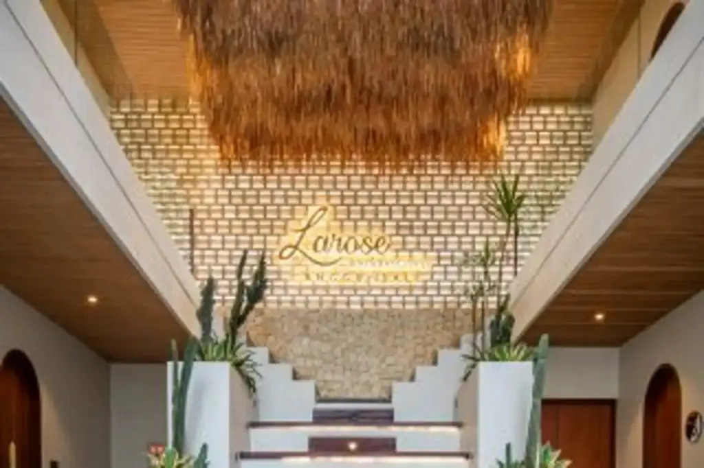 Чангу: Larose Villas and Boutique Camp