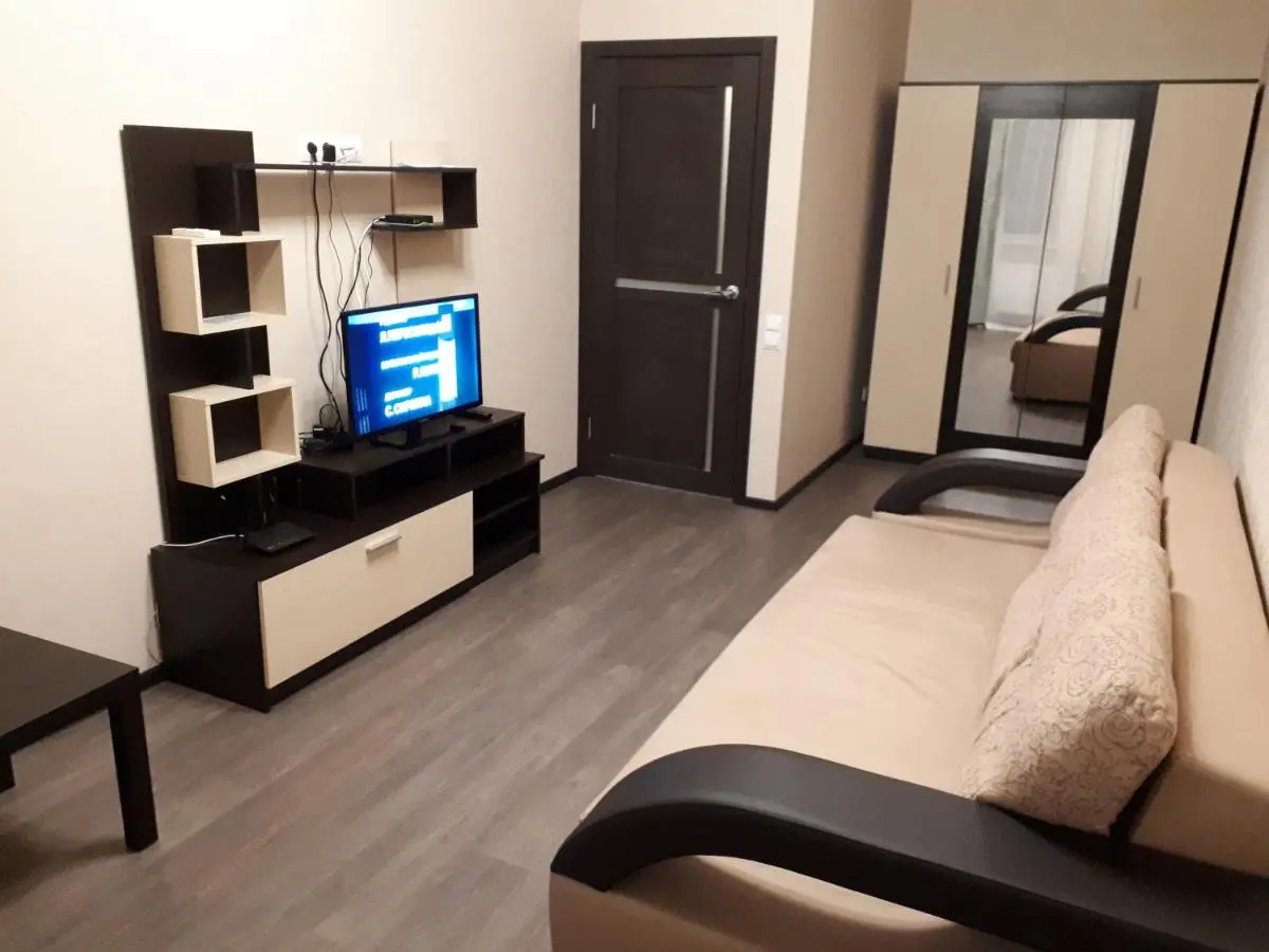 Краснодар: Apartment on Korenovskaya 57/2