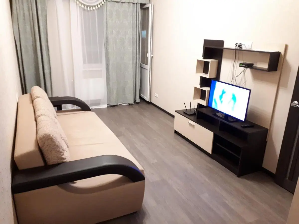 Краснодар: Apartment on Korenovskaya 57/2