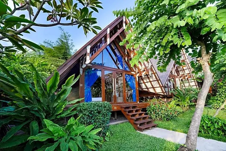 Керобокан: Villa Atra Bambulogy