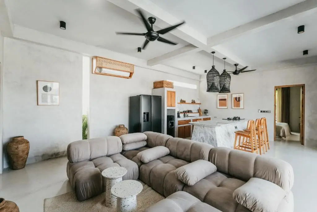 Чангу: Concrete Retreat Umalas