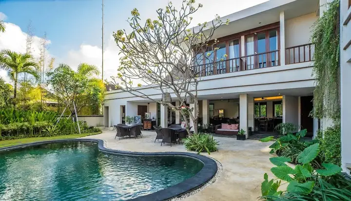 Кута: Villa For Big Family Stay 10 Bedroom in Bali Seminyak