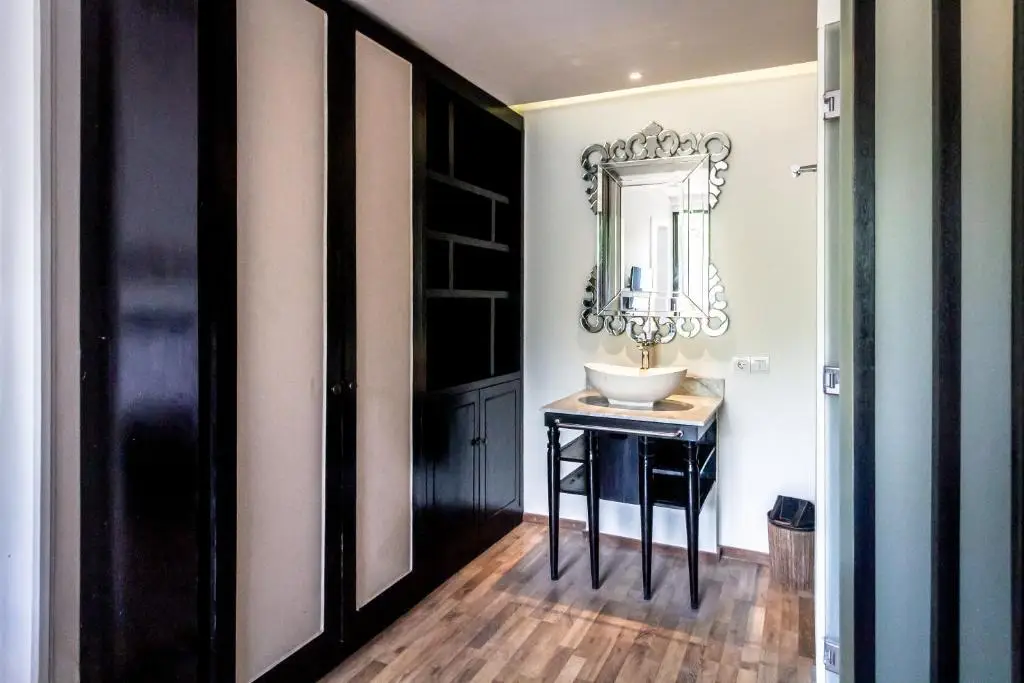 Беноа: Aster Villa