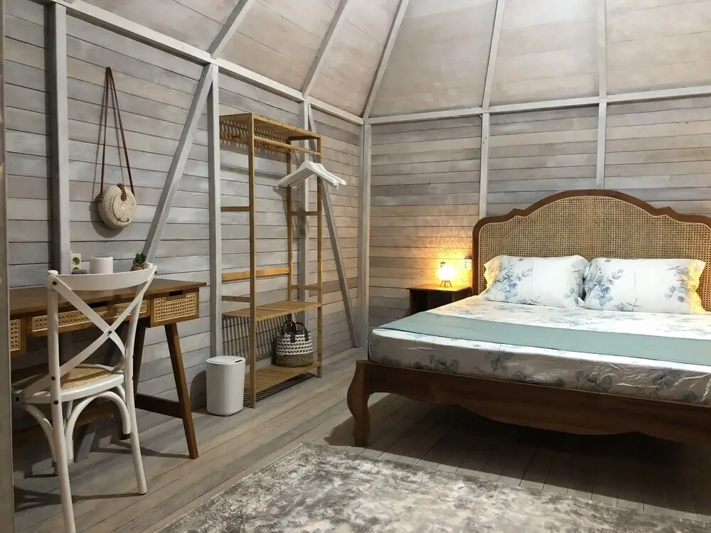Беноа: WOW Bungalows A