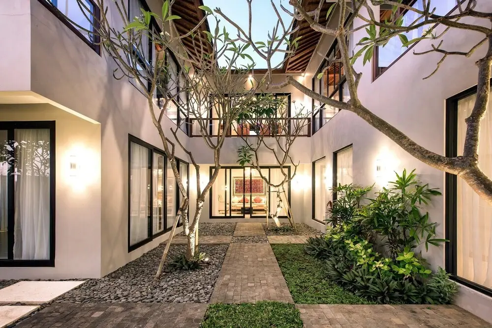 Унгасан: Karang Saujana Estate