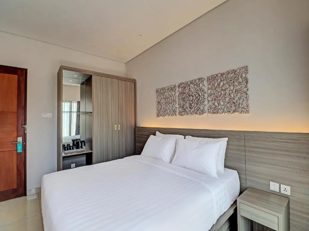 Денпасар: Townhouse Oak Signature Bali