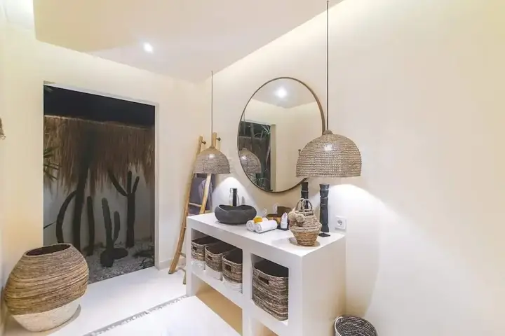 Сесе: Villa Selaanc