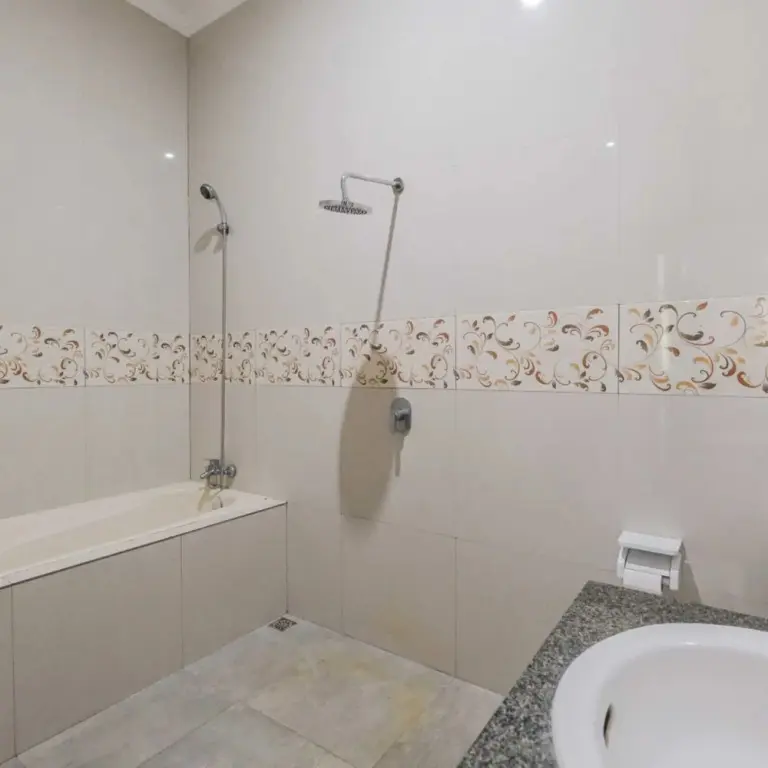 Теджакула: The Fortune Guest House