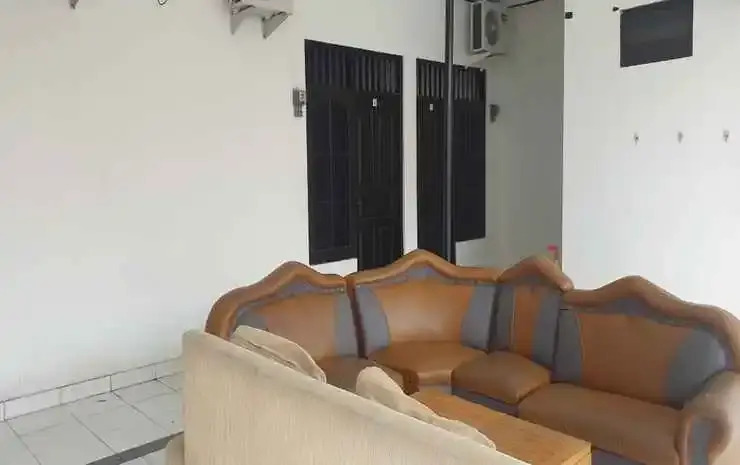 Кута: OYO 90990 Surya Residence