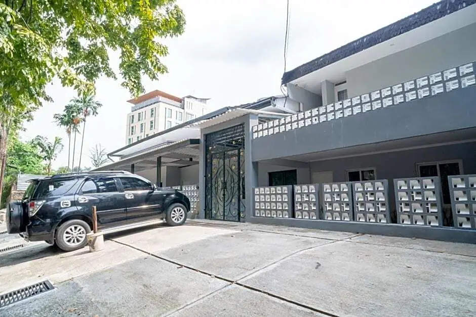 Джакарта: KoolKost Syariah near Lippo Mall Kemang - Minimum Stay 6 Nights