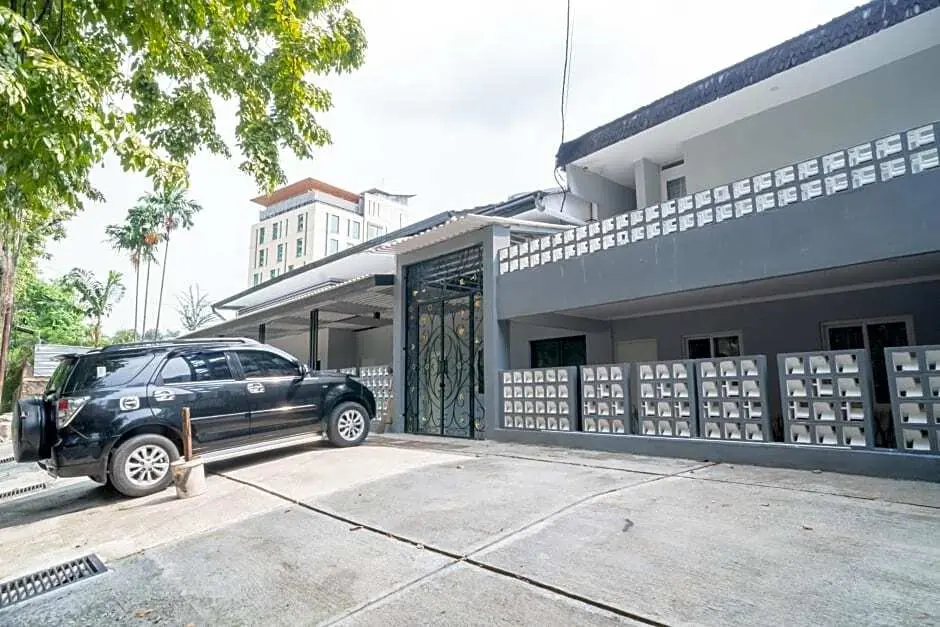 Джакарта: KoolKost Syariah near Lippo Mall Kemang - Minimum Stay 6 Nights