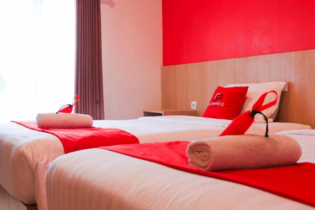 Кепанджен: D'SHARIO Hotel Kepanjen