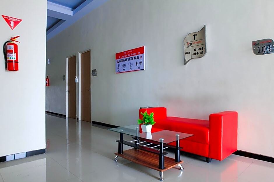Кепанджен: D'SHARIO Hotel Kepanjen